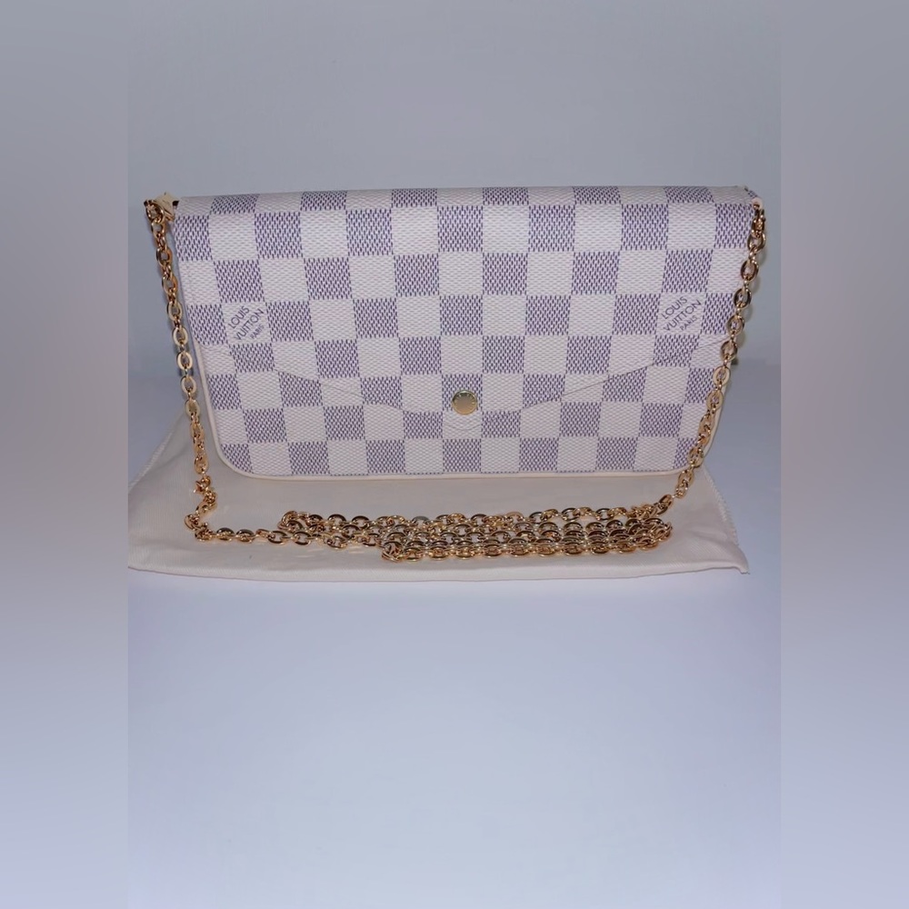Louis Vuitton Pochette Félicie in Damier Azur